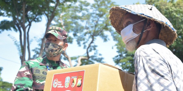 Atasi Pandemi, Puluhan Ton Beras Disebar ke Masyarakat