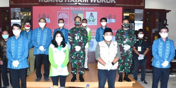 PSBB Tahap Dua, Kodam Salurkan Bantuan ke Masyarakat