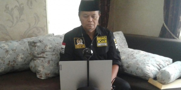 Dukung Fatwa MUI, HNW Sesalkan Generalisasi Larangan Salat Idul Fitri