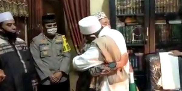 PKS Apresiasi Islah Antara Ulama dan Petugas PSBB Surabaya