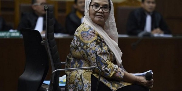 Kembali Dipenjara, Andi Arief: Ibu Siti Fadilah Bukan Koruptor Dan Penjahat Besar!