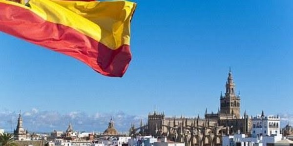 Meski Bertahap, Spanyol Mau Buka Akses Pariwisata