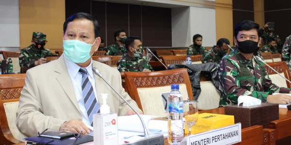 Komisi I DPR  Raker Dengan Menhan  Dan Panglima TNI