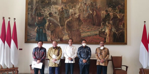 Bertemu Pimpinan DPD, Jokowi Setuju Perkuat Pendidikan Islam