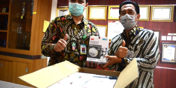RS Dharmais Terima Bantuan Masker Dari BTN