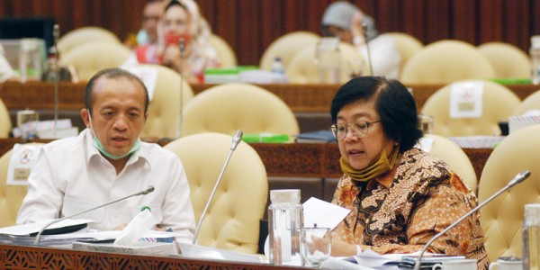 Menhut Siti Nurbaya Raker Dengan Komisi IV DPR