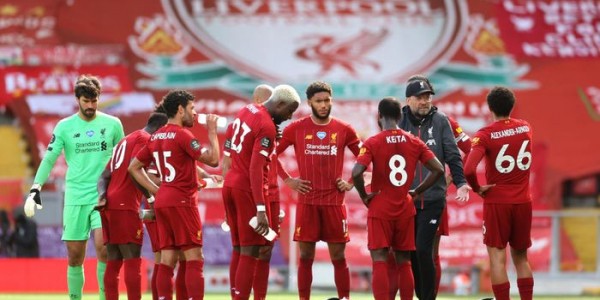 Liverpool Minta Suporter Jangan Berkerumun Di Luar Stadion