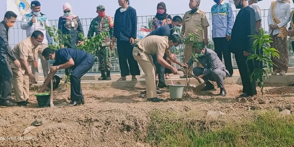 Mantab, Bupati Bekasi Pertahankan 48.000 Ha Lahan Pertanian