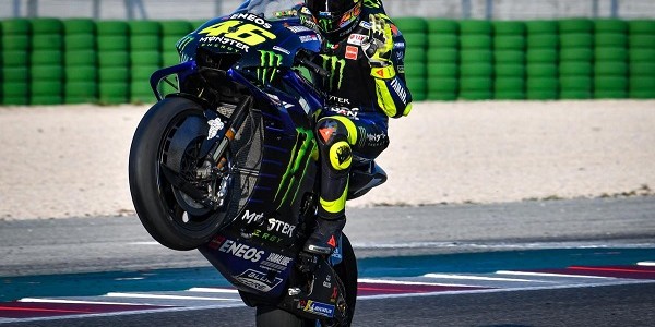 Yamaha Minta Rossi Ubah Gaya Balapnya 