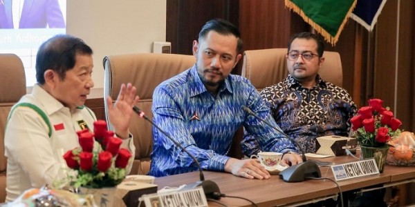 Silaturrahmi ke Partai Kabah, AHY Bahas Ekonomi Hingga UU Pemilu