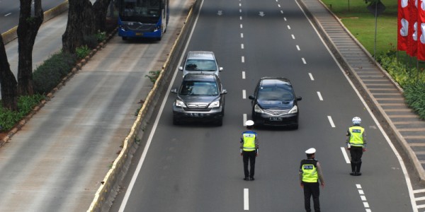 Polisi Ajak Pengemudi Mengheningkan Cipta