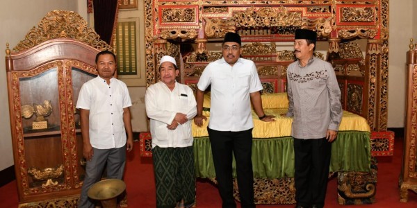 Kunjungi Keraton Sumenep, Gus Jazil:  Penyebaran Islam Dengan Tetap Menghormati Budaya