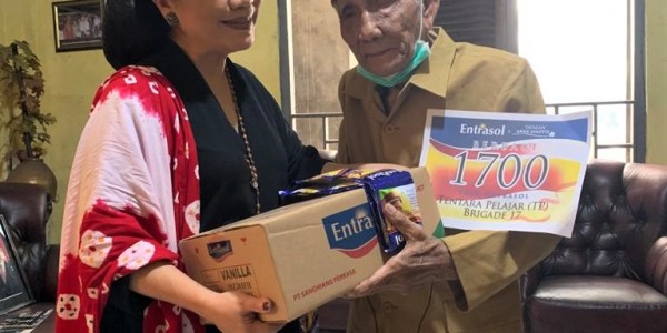 Entrasol Dengan Yayasan Anne Avantie Berbagai Kasih Kepada Lansia