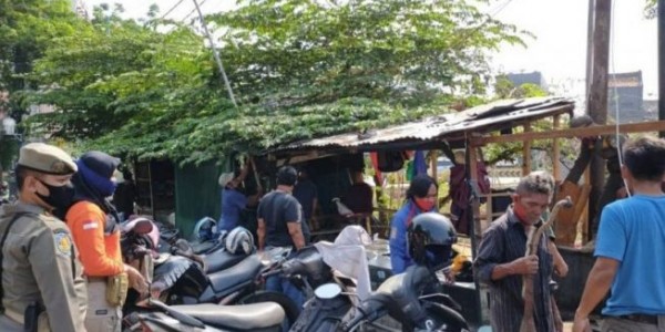 Enam Bangunan Liar Di Jatinegara Dibongkar Untuk Bangun Tugu Covid-19