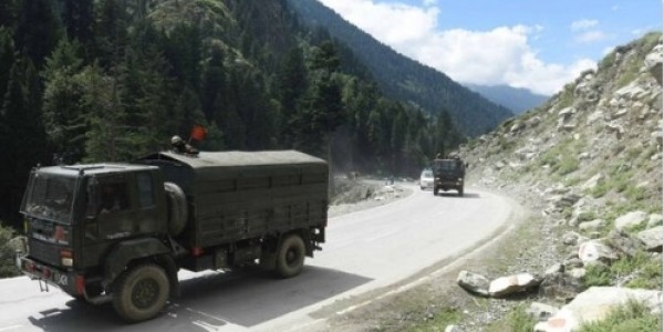 Memanas, India Kerahkan Pasukan di Perbatasan Dengan China