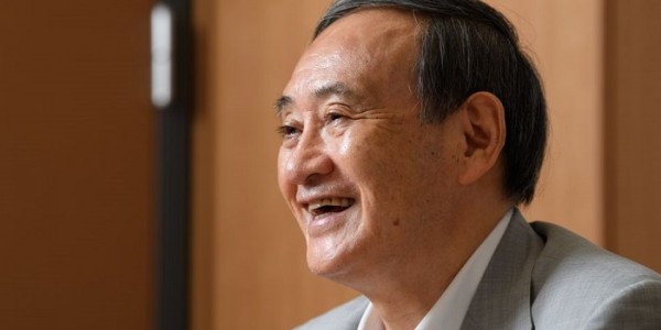 Apakah Kepala Sekretaris Kabinet Jepang Yoshihide Suga Pengganti Abe?