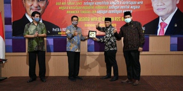 Pandemi Belum Usai, Pimpinan MPR Ajak Masyarakat Patuhi Protokol Kesehatan