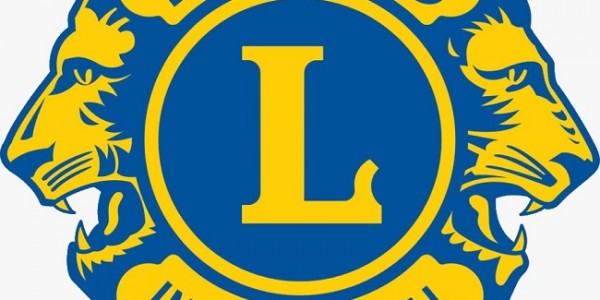 Lions Club Distrik 307 B1 Bagi-Bagi Makanan Siap Saji Kepada Masyarakat Kurang Mampu