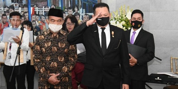 Bamsoet Pimpin Serah Terima Jenazah Jakob Oetama