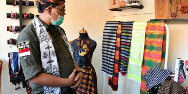 Pimpinan MPR kagum Terhadap Kemampuan Bertahan UMKM DI Baubau