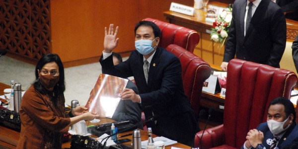Menkeu Sampaikan Jawaban Pemerintah