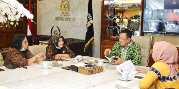 Rilis Buku 'Save People Care for Economy' di Amazon, Bamsoet Potret Penanganan Covid-19 di Indonesia