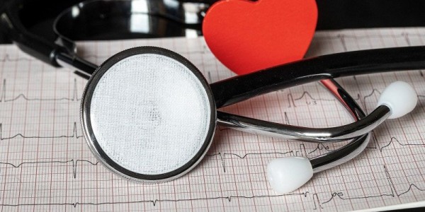 Jika Rasakan Nyeri di Dada, Pakar Sarankan Segera ke Dokter
