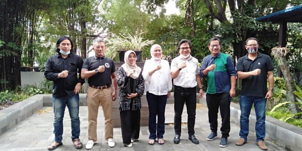 Jadi Dewas Bumi Alumni, Ferry Mursidan Bantu James  Kembangkan Potensi Wirausaha Alumni Unpad