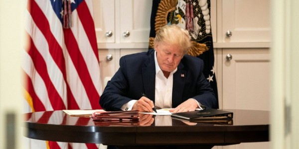 Usai Diberi Oksigen Tambahan, Tim Medis Masih Pantau Paru-paru Trump