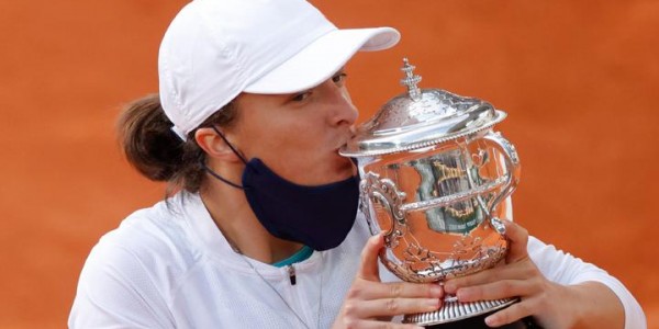Mengejutkan, Petenis Non Unggulan Swiatek Juara French Open 2020