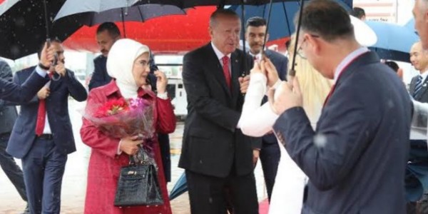 Serukan Boikot Produk Prancis, Ternyata Istri Erdogan Pakai Tas Hermes