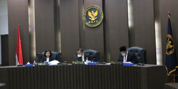 Salahgunakan Kekuasaan, DKPP Berhentikan Tetap Ketua KPU Kabupaten Jeneponto