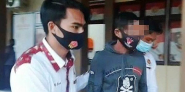 Diduga Perkosa Anak Angkat, Pria Ini Ditangkap Polisi