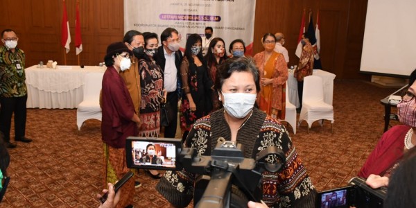 Lestari Moerdijat: Mengokohkan Kearifan  Lokal Agar Tahan Terhadap  Infiltrasi Budaya Asing 