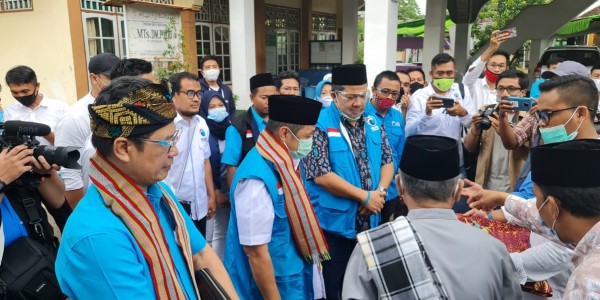 Anis Matta Berharap Panglima TNI dan Kapolri Kedepan Berasal dari Santri