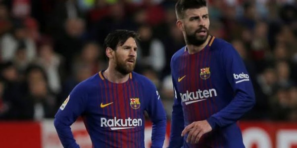 Pique Berharap Messi Tetap Bertahan di Barca