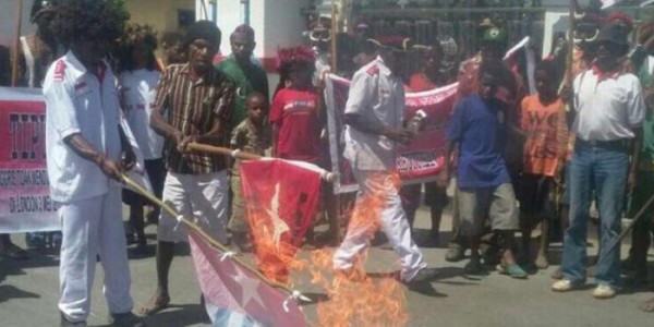 Pembakaran Bendera Bintang Kejora Semakin Marak