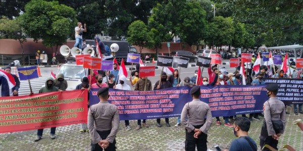 Terkai Dugaan Suap Mantan Bupati, KMBUI Desak KPK Panggil Pihak yang Terlibat