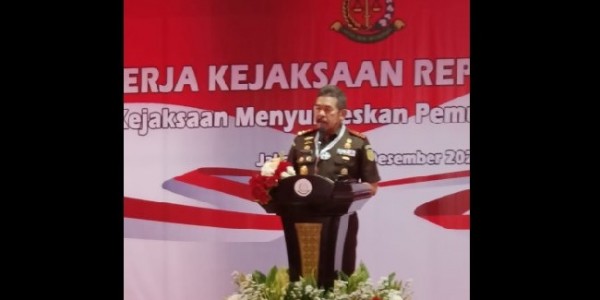 Jaksa Agung Ancam Mutasi Jajarannya yang Belum Tangani Tipikor