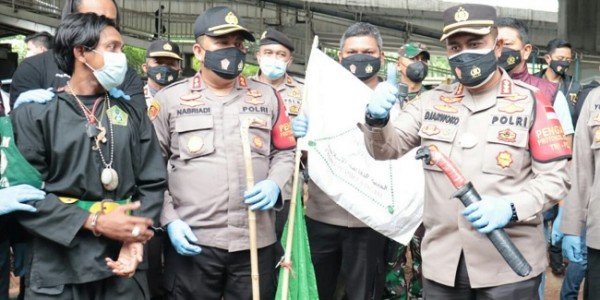 Bawa Badik Saat Aksi 1812, Dua Jawara Betawi Ditangkap Polisi
