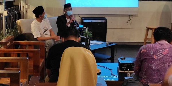 Senator Lampung Mengajak Semua Pihak Bergandengan Tangan