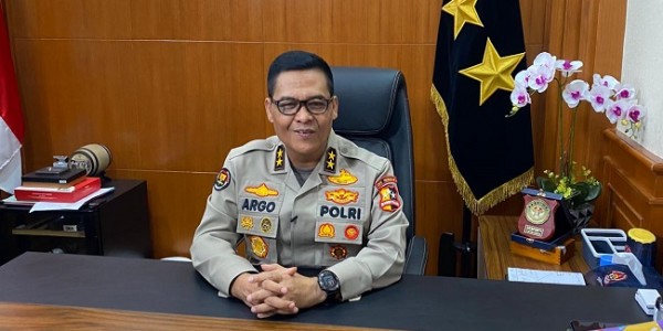 Polisi Cek Makanan yang Dibawa Keluarga HRS, Ada Apa?