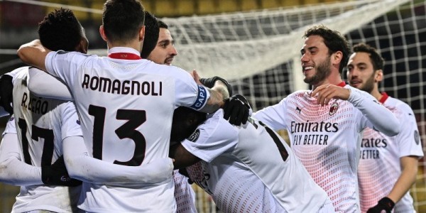 Tundukkan Benevento 2-0, AC Milan Rebut Puncak Klasemen Liga Italia
