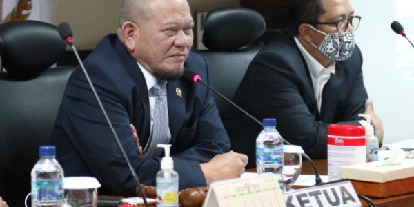 Ketua DPD RI Minta Pemilik Drone Bawah laut Di Selavar Diusut : Waspada Spionase