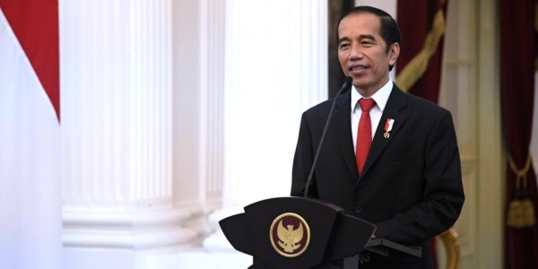 Usai Presiden, Relawan, Ketum Parpol dan Pejabat Harus Disuntik Vaksin Duluan