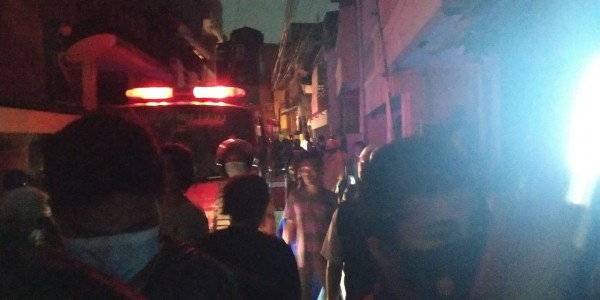 Breaking News: Terjadi Kebakaran di Kawasan Bidara Cina