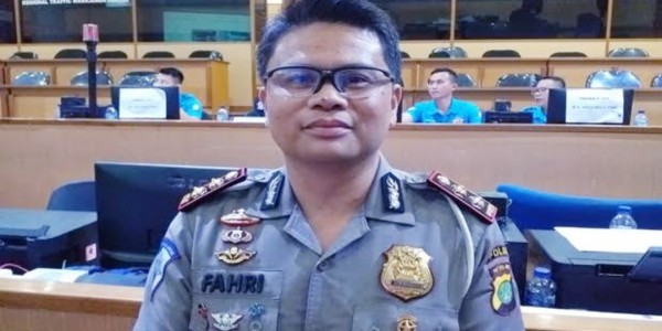 Mini Cooper Hantam Motor Pondok Indah, Satu Orang Luka di Kepala