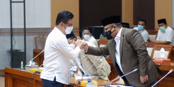 Menag Raker Dengan Komisi VIII DPR