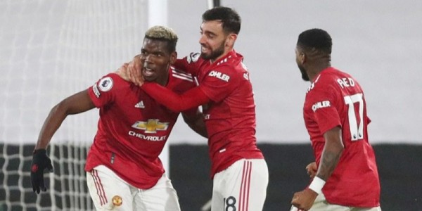 Gol Pogba Bawa MU Kembali ke Puncak Klasemen