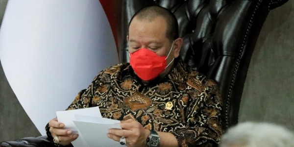 Ketua DPD RI Berharap Pemda Bantu Peternak Unggas Mandiri Bertahan saat Pandemi  